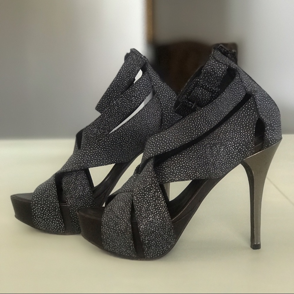 BCBGMAXAZRIA Leather Platform Sandals Size 7